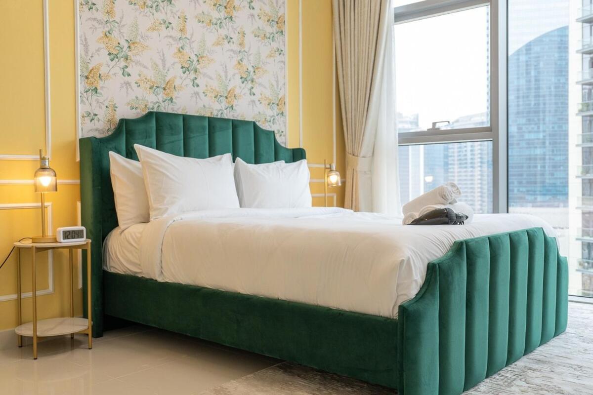 Apartment Bright And Chic 2-bedrooms In Downtown Near Burj Khalifa And Mall!