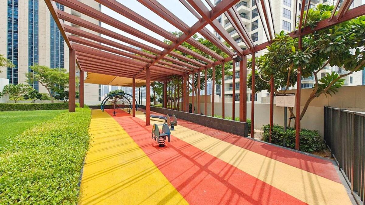 Bright And Chic 2-bedrooms In Downtown Near Burj Khalifa And Mall! Apartment *