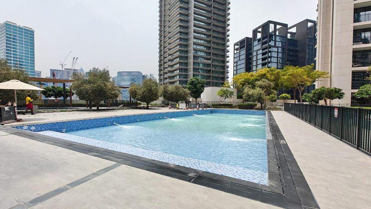 Bright And Chic 2-bedrooms In Downtown Near Burj Khalifa And Mall! * Dubai