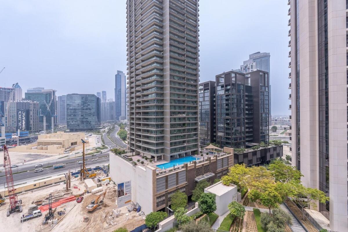 Bright And Chic 2-bedrooms In Downtown Near Burj Khalifa And Mall! Apartment