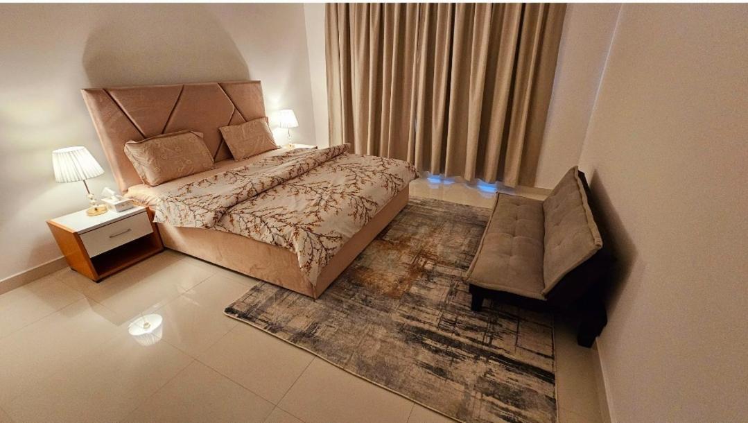 Hospedagem domiciliar Elegant In Near Airport Dubai