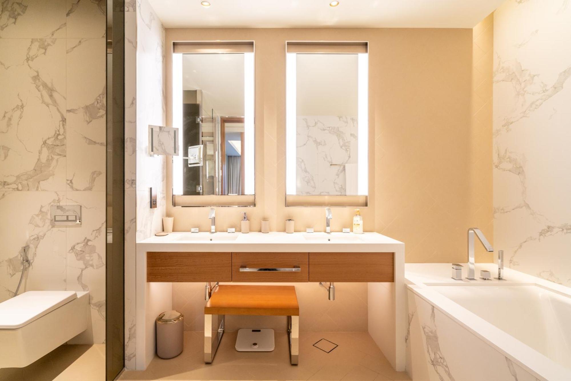 Downtown Luxury, The Address Opera Residences, 2br Burj View *