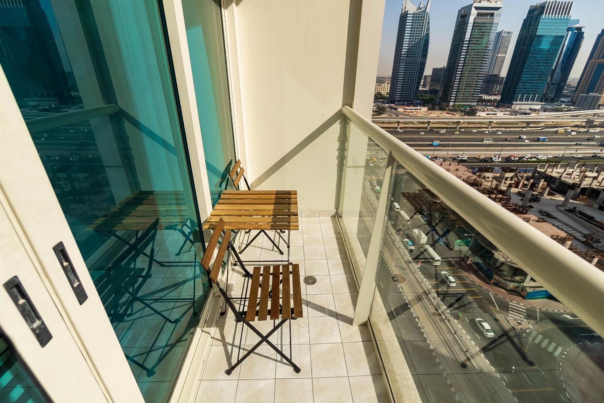 Inviting 1br In Marina * Dubai