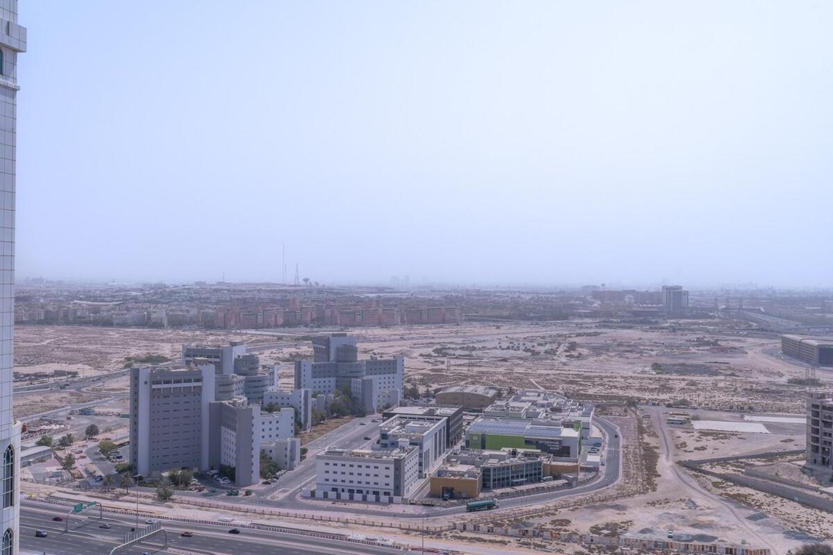 Modern Aesthetic 1-bedroom With Exudes Warmth And Style In Jlt! Apartment