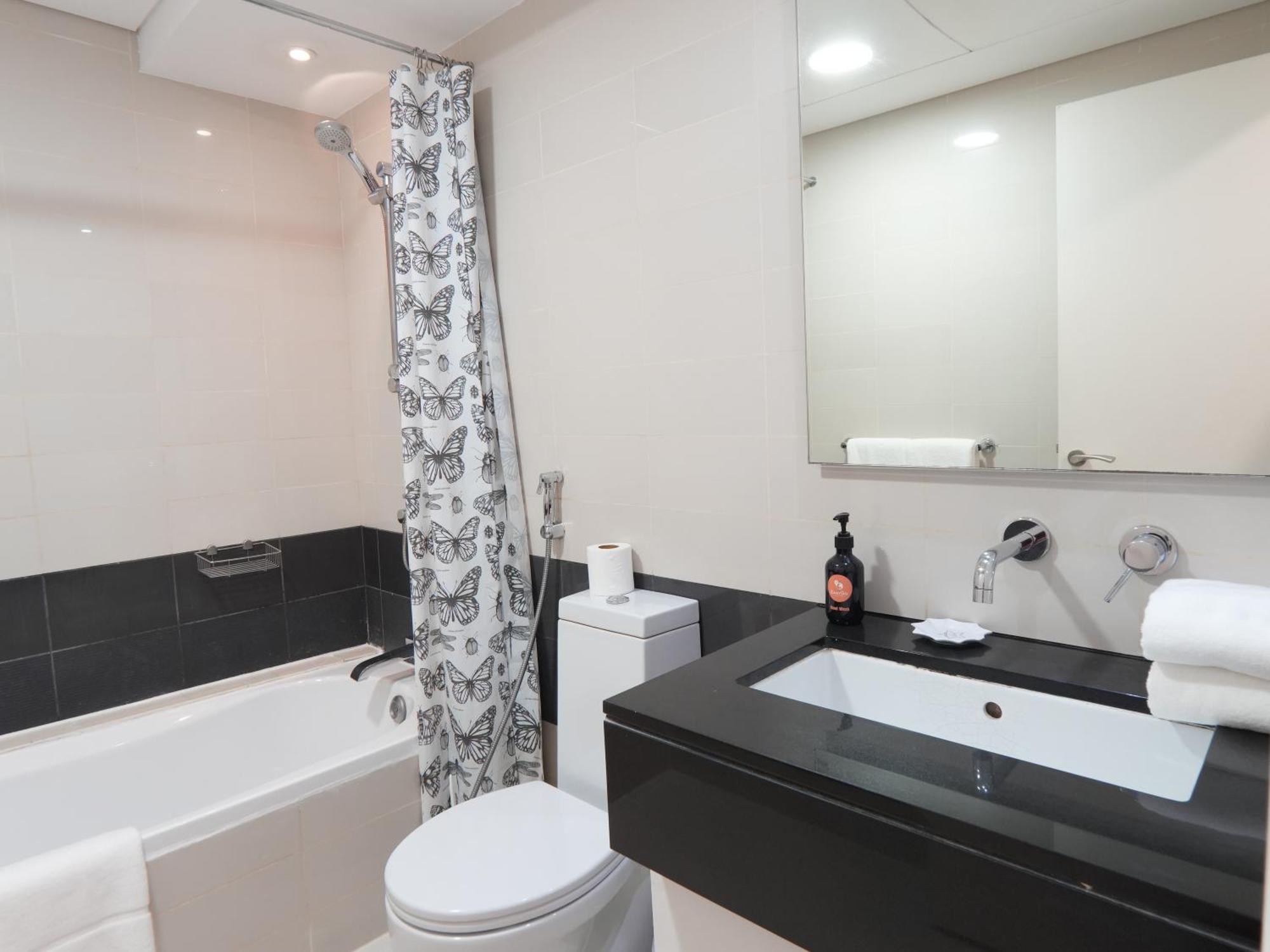 Easygo - Comfy 2bdr In Loft Tower Downtown * Dubai