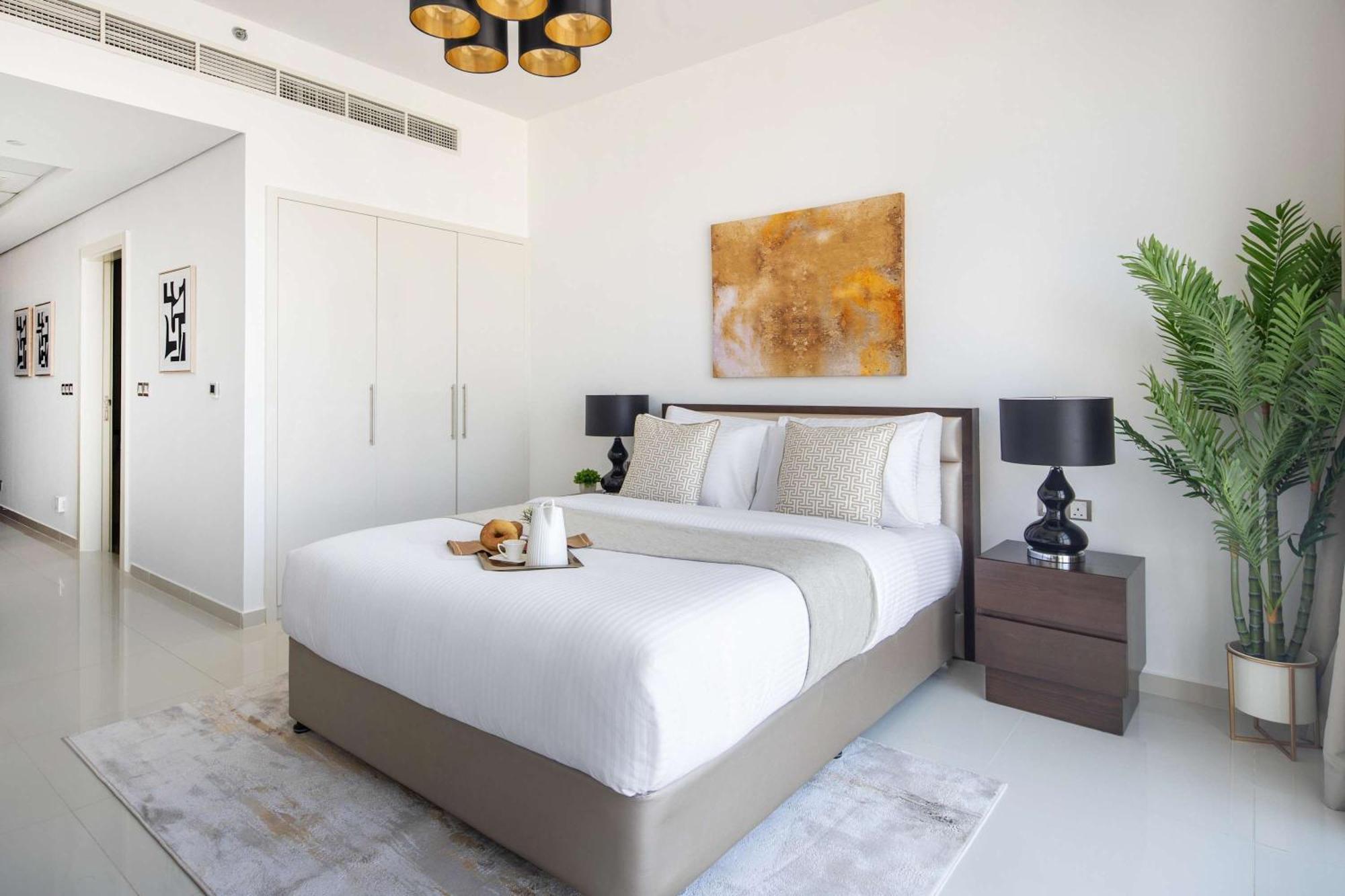 Frank Porter - Damac Ghalia