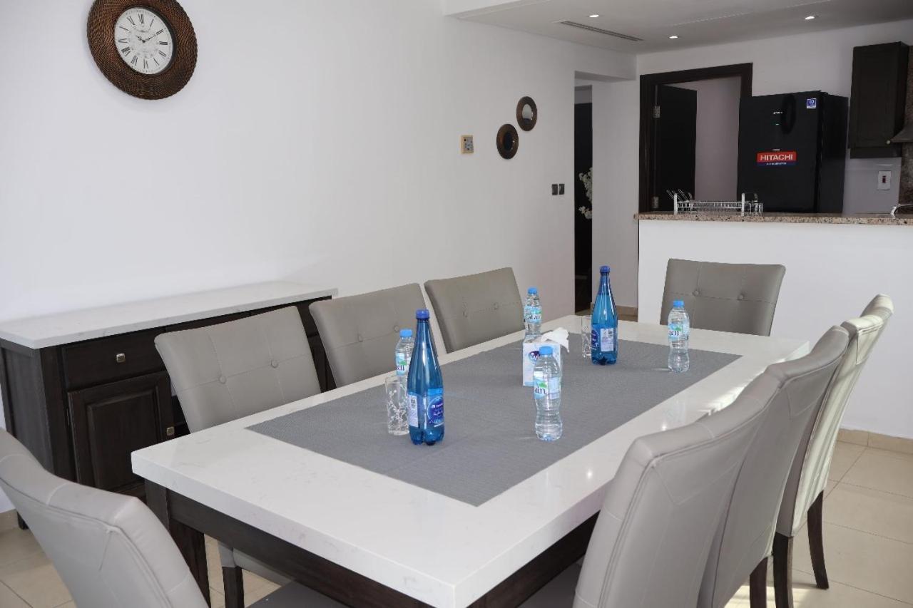 2 Bedroom With Huge Garden Dubai