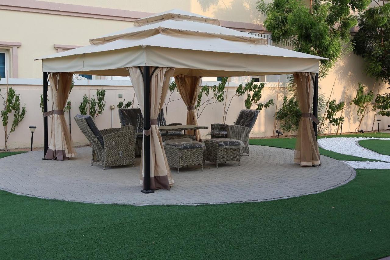 2 Bedroom With Huge Garden *