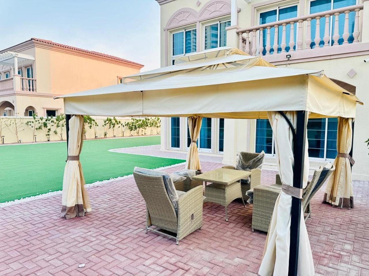 2 Bedroom With Huge Garden Villa