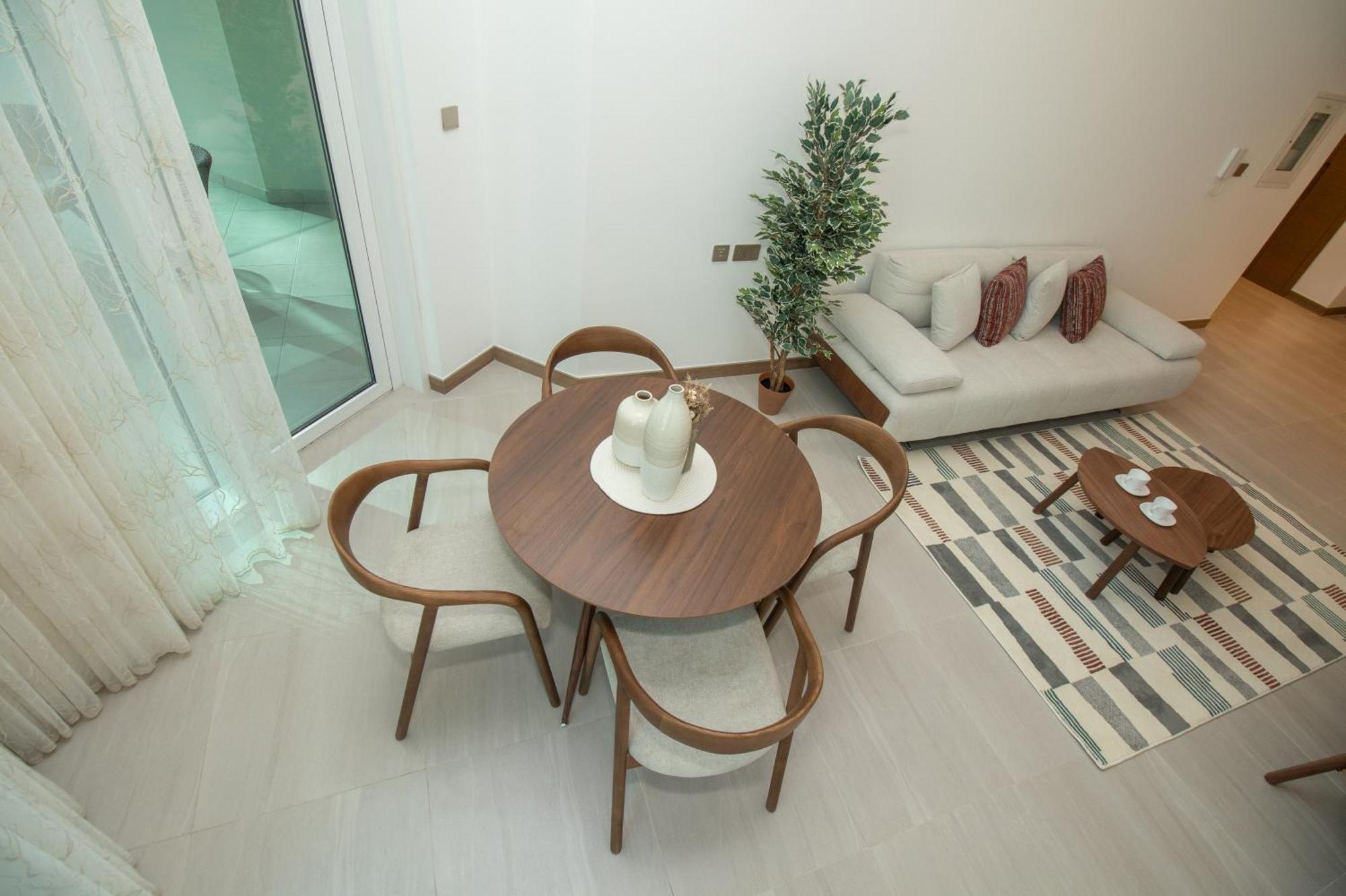 Stylish One Bedroom Oasis At Missoni Tower , Business Bay, Dubai