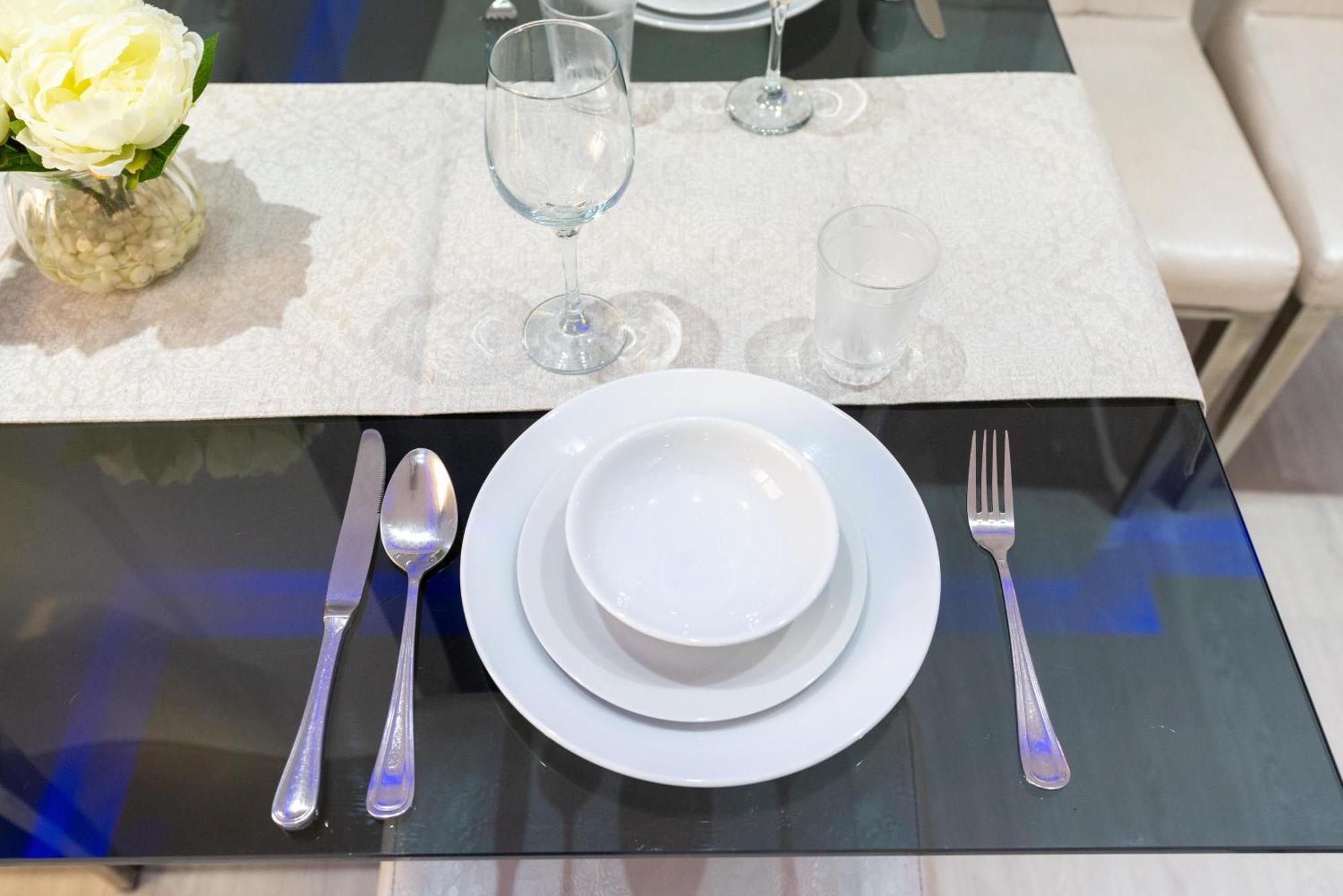 Jbr Walk 2 Bedrooms Front Sea *
