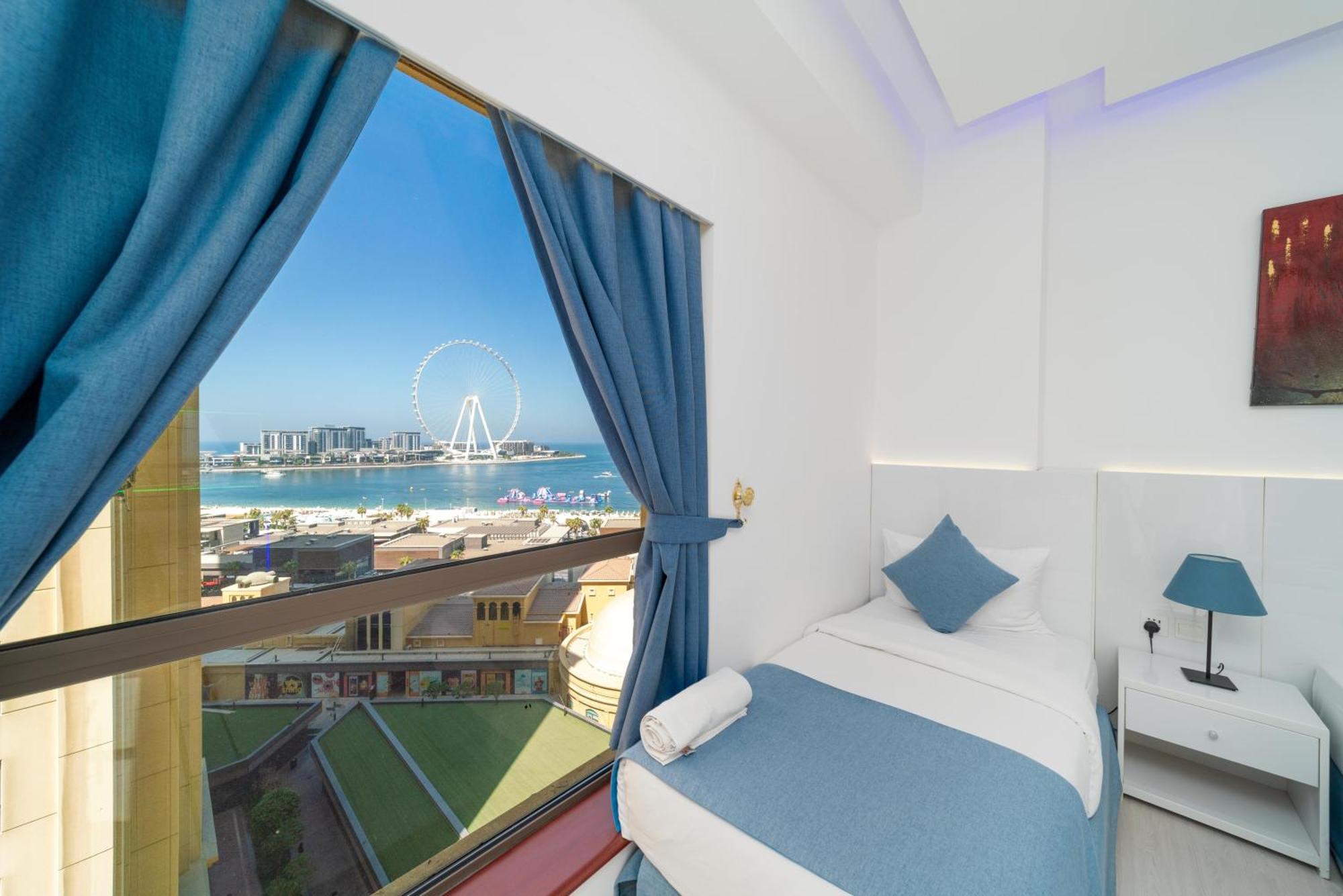 Jbr Walk 2 Bedrooms Front Sea Apartment