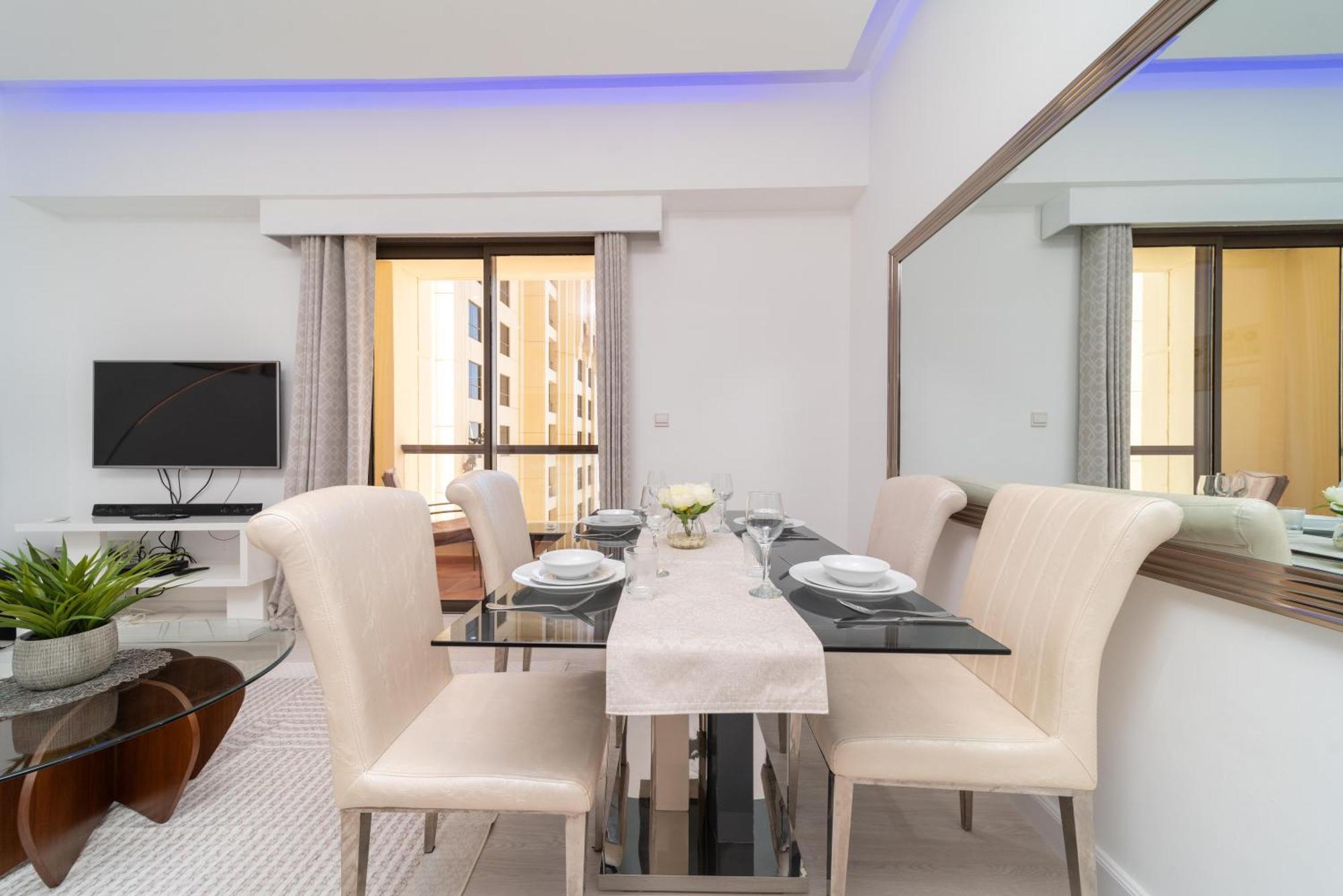 Jbr Walk 2 Bedrooms Front Sea Apartment Dubai