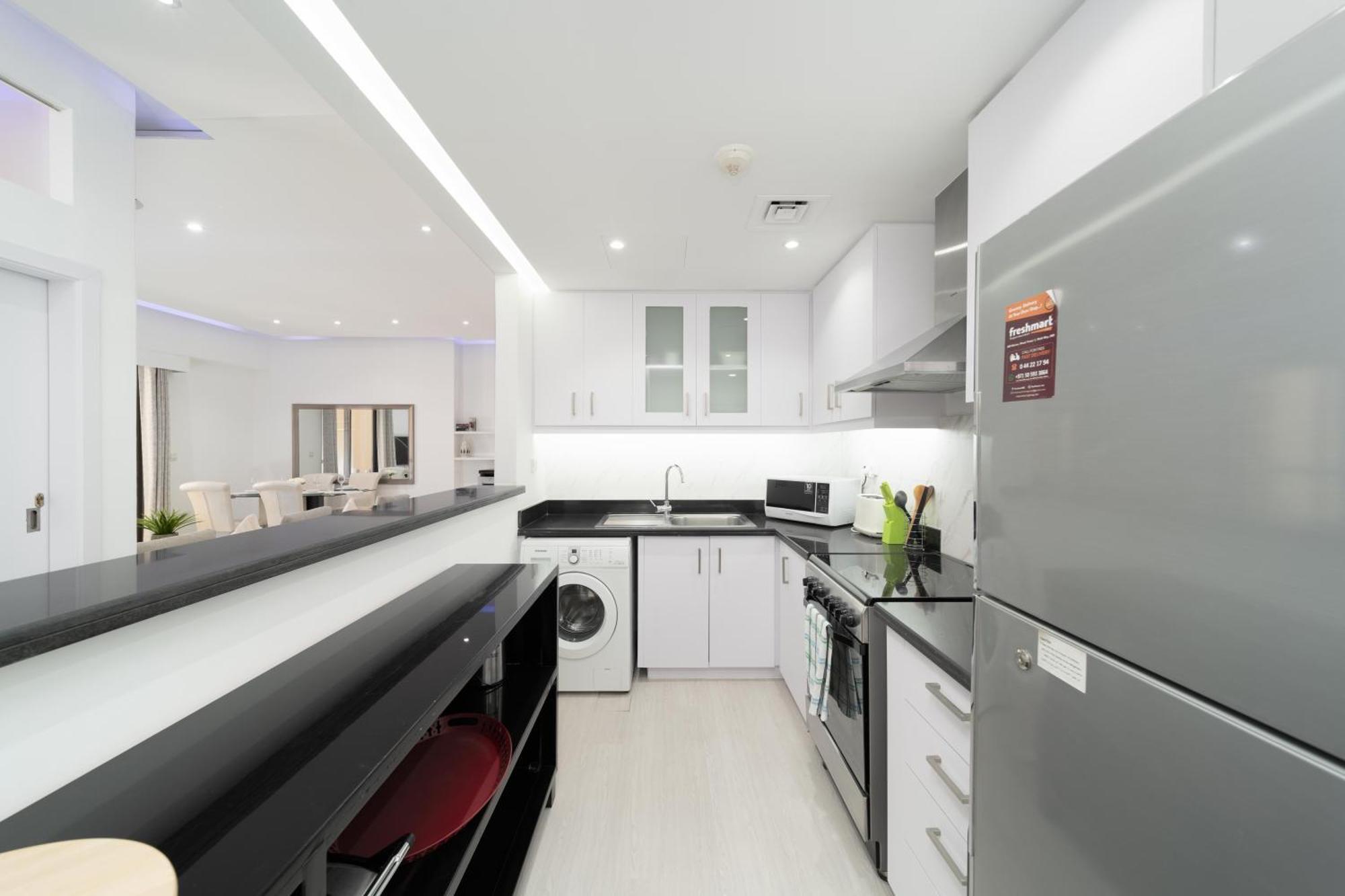 Jbr Walk 2 Bedrooms Front Sea Apartment Dubai