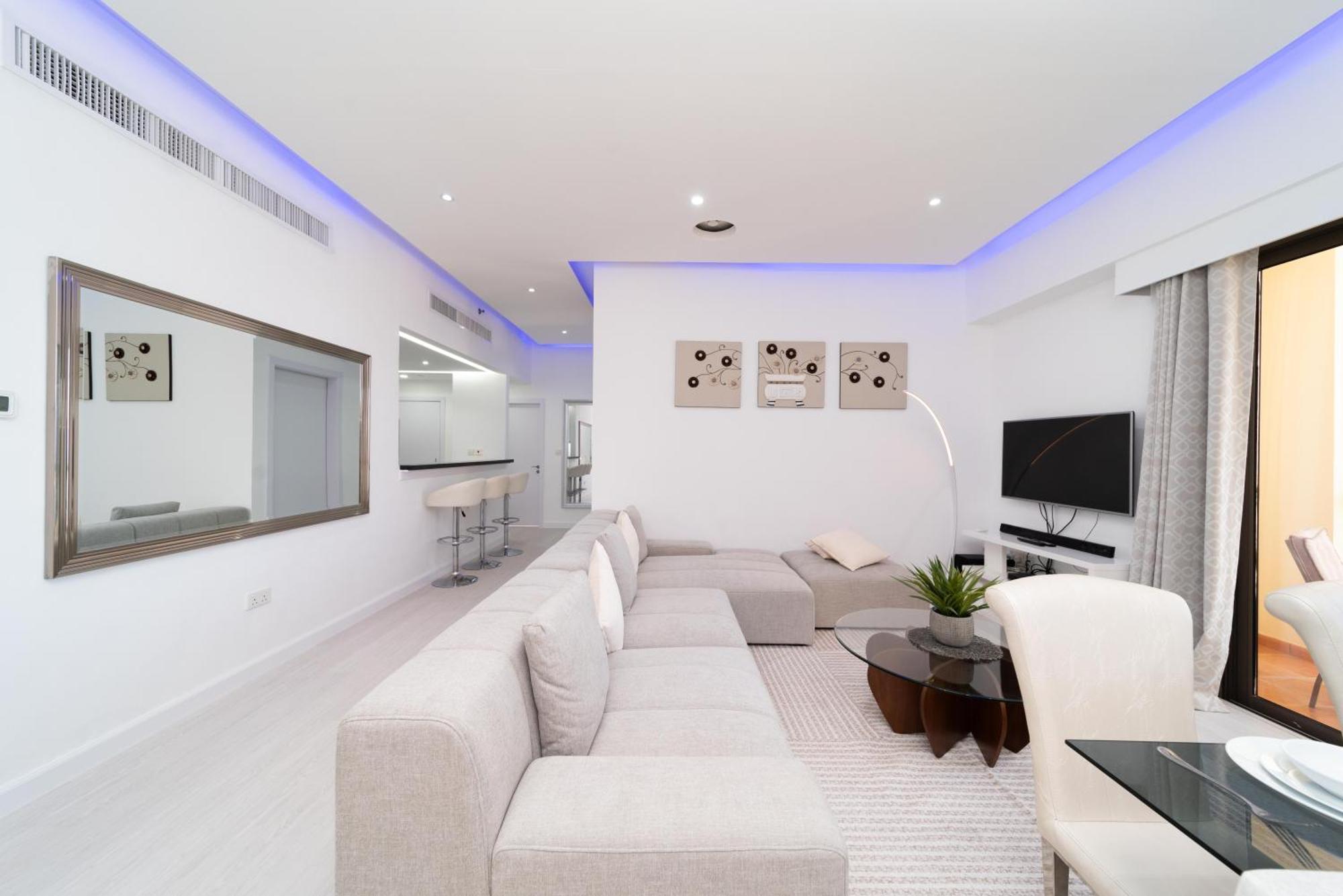 Daire Jbr Walk 2 Bedrooms Front Sea Dubai