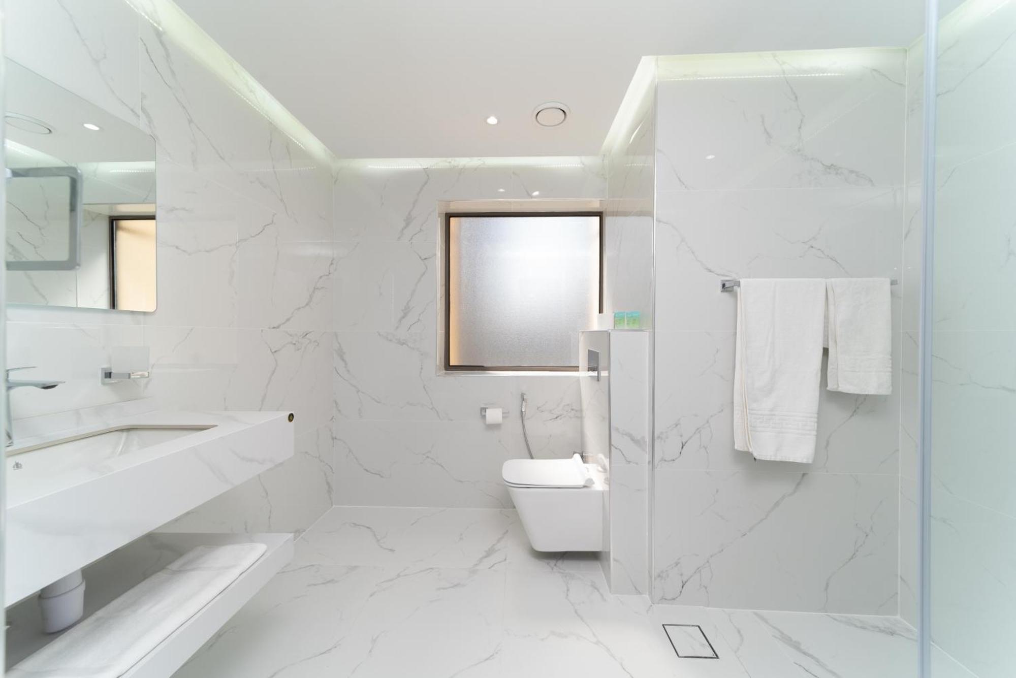 Apartment Jbr Walk 2 Bedrooms Front Sea Dubai
