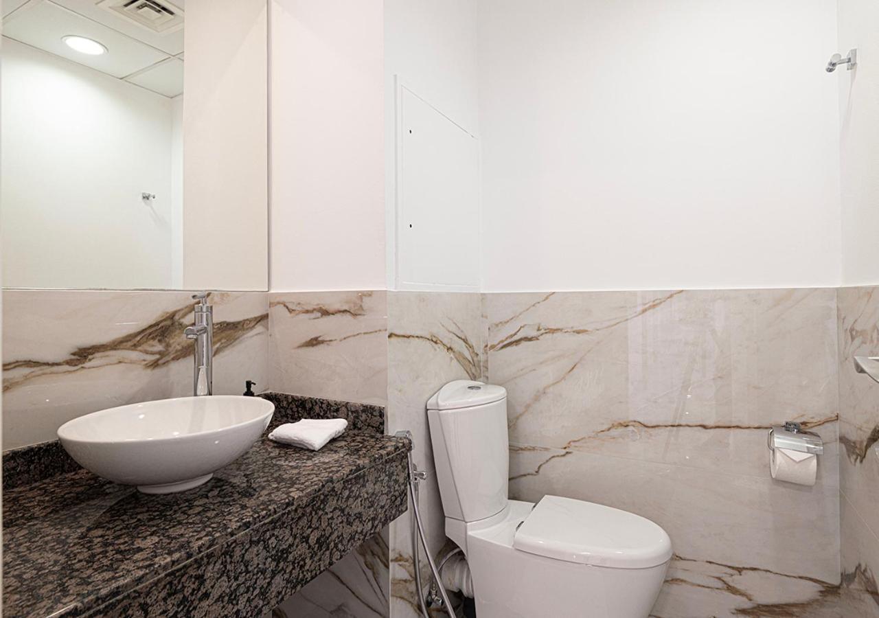 Luxury Beachfront 2bd Apt, Shams, Jbr Dubai