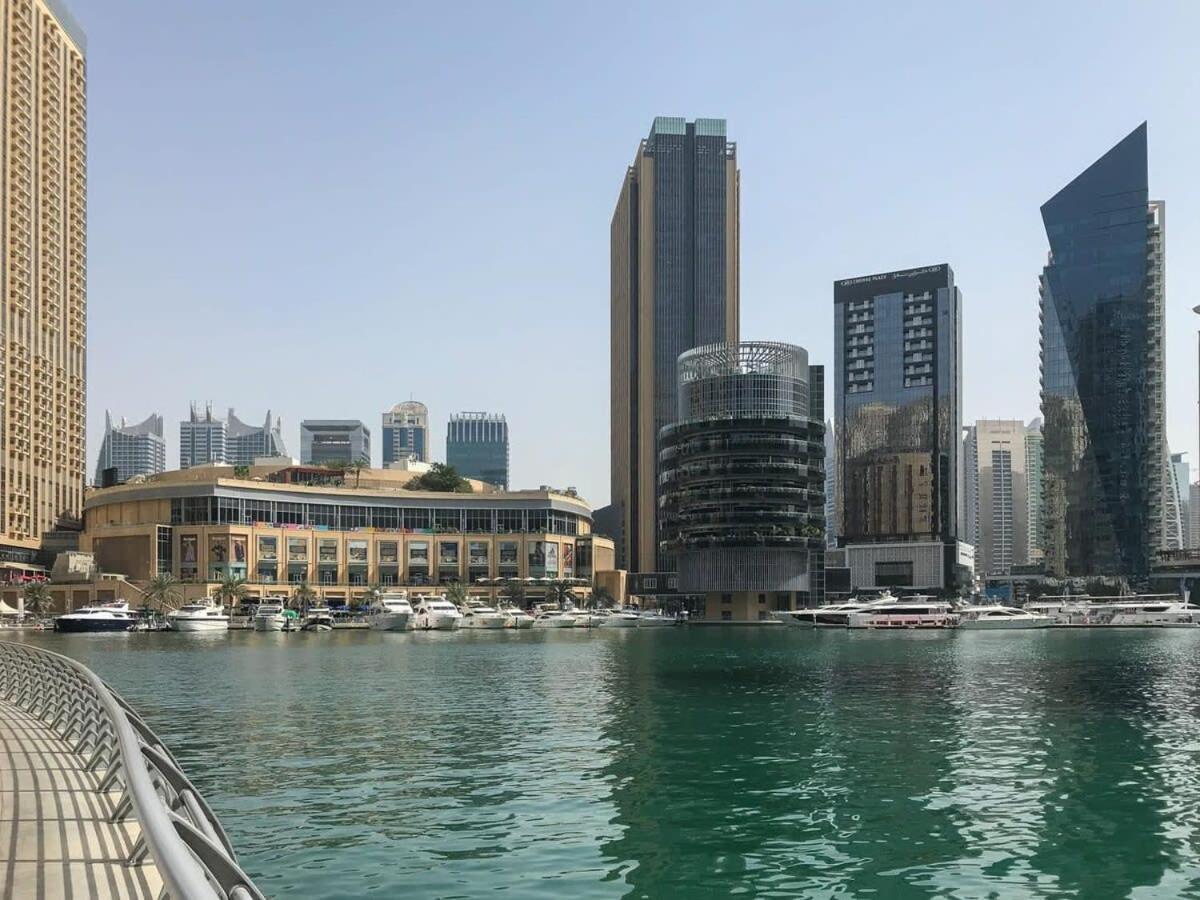 Frank Porter - Marina Quays West Tower Apartment