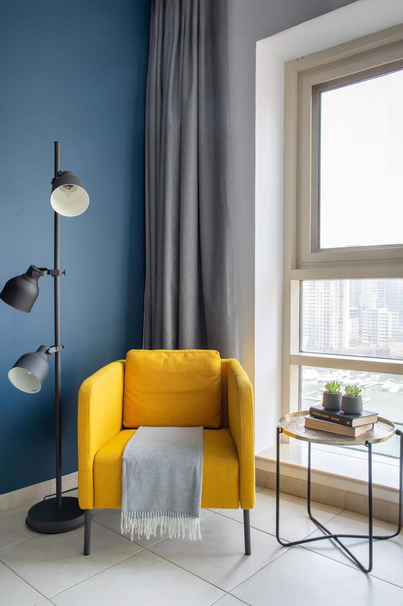 Frank Porter - Marina Quays West Tower * Dubai