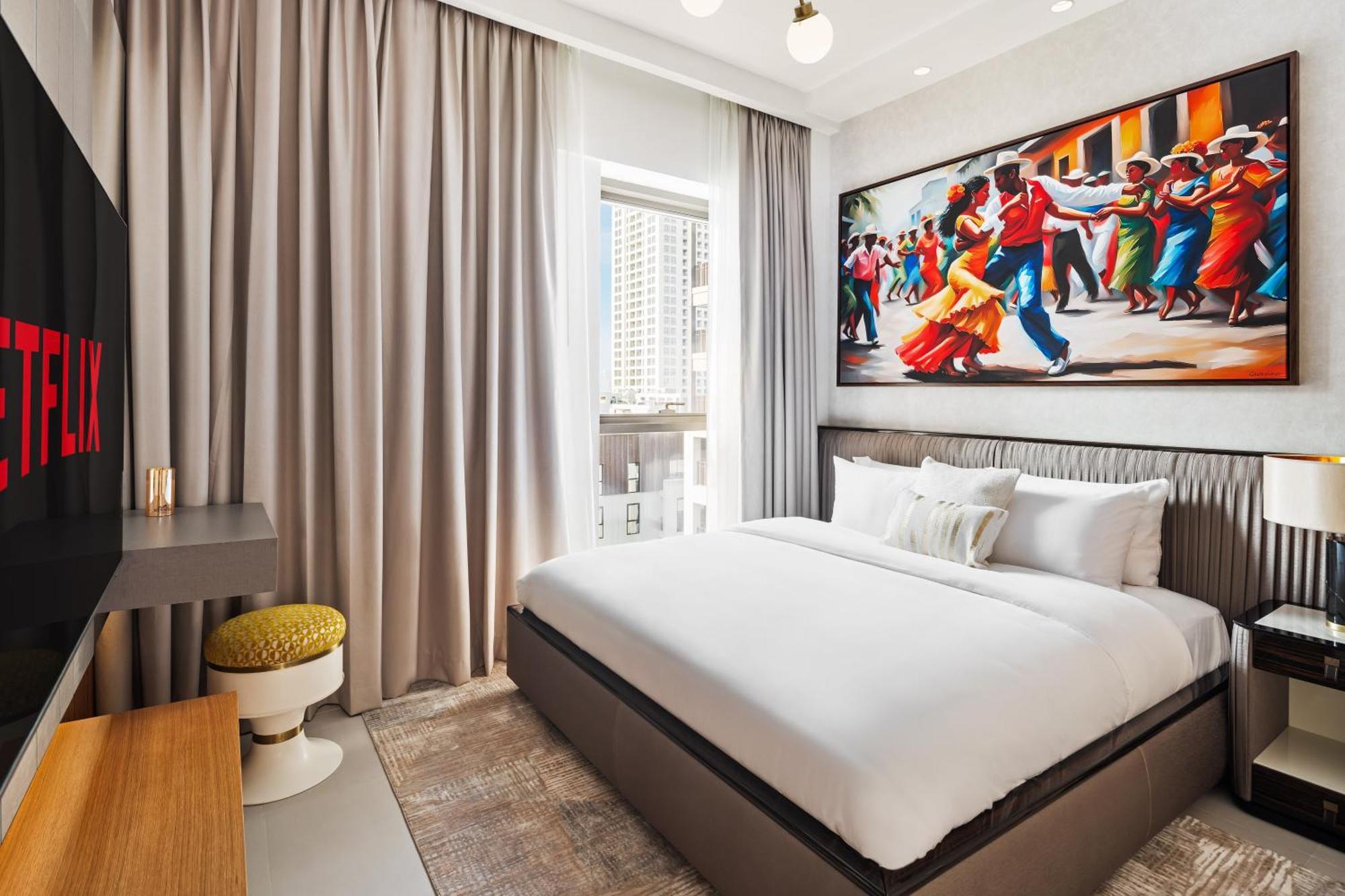 Apartment Stylish Poolside In Creek Harbour - By Dustay Dubai
