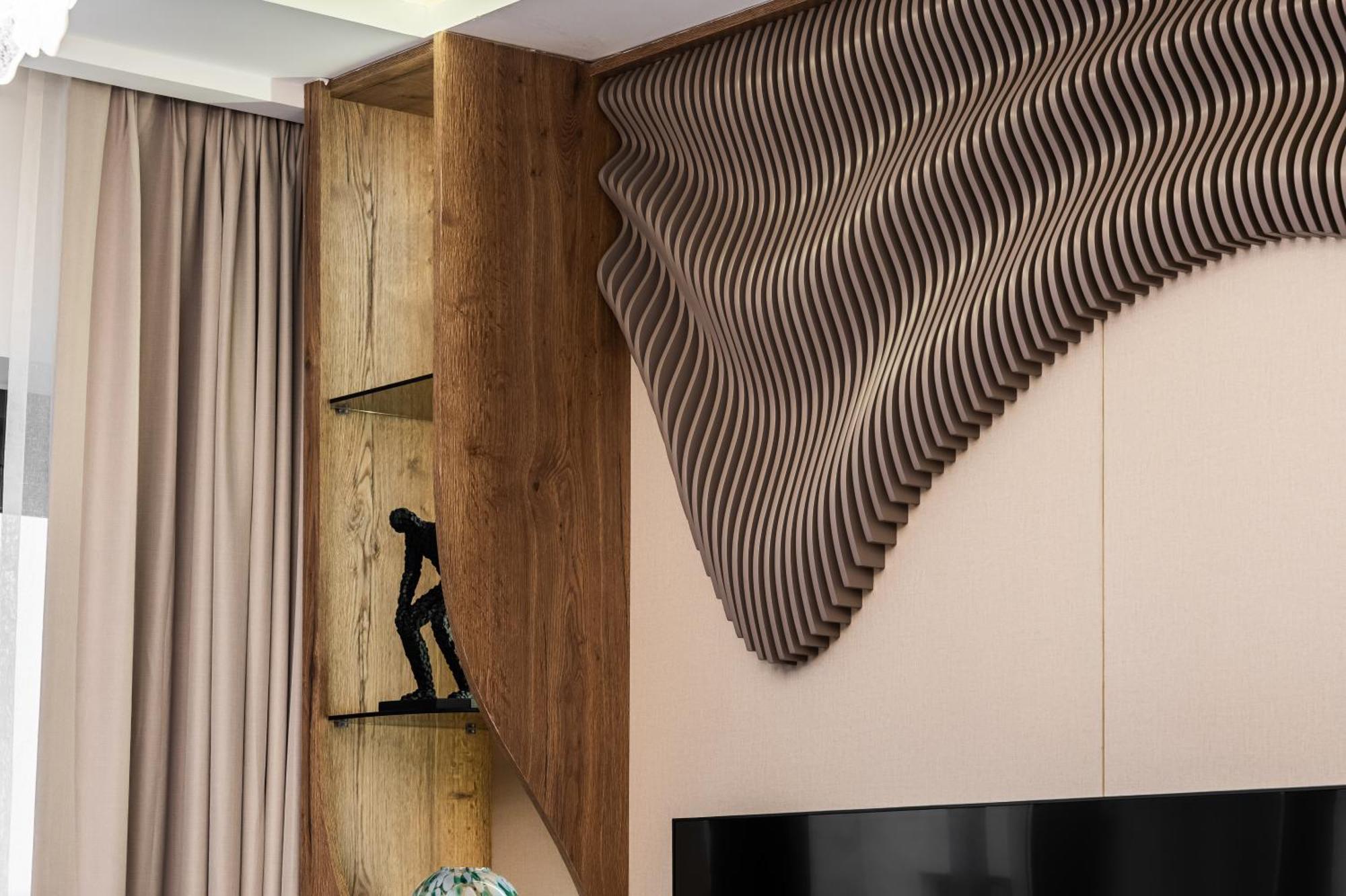Apartment Stylish Poolside In Creek Harbour - By Dustay *
