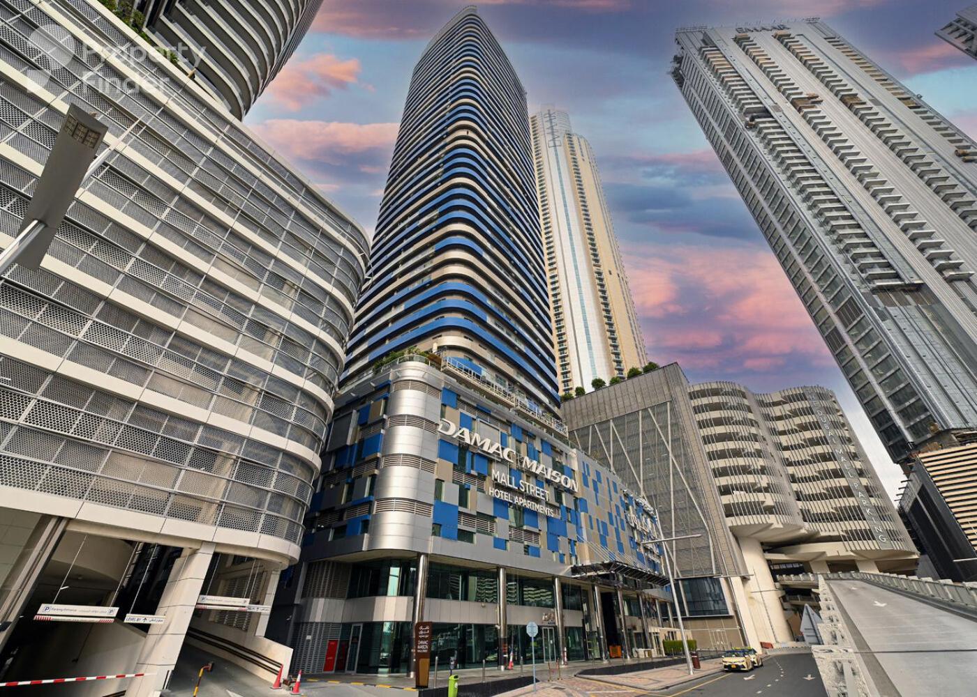 Apartment Elegant 3 Bedroom Apartment! 2 Minute Walk To Mall! Burj Khalifa And Fountain View! *