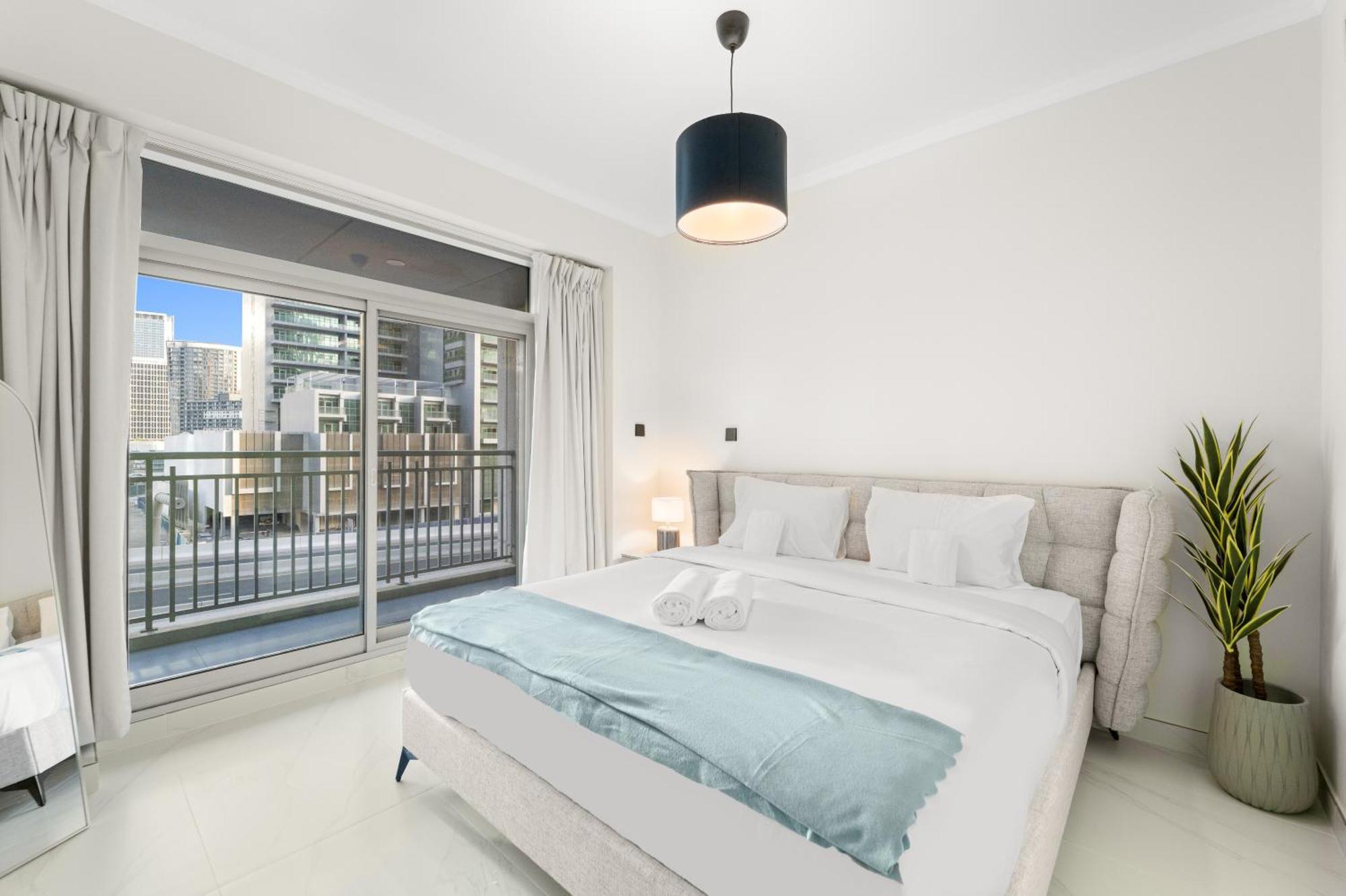 Bright & Spacious 1br In Downtown With Balcony L Close To Mall Apartment Dubai