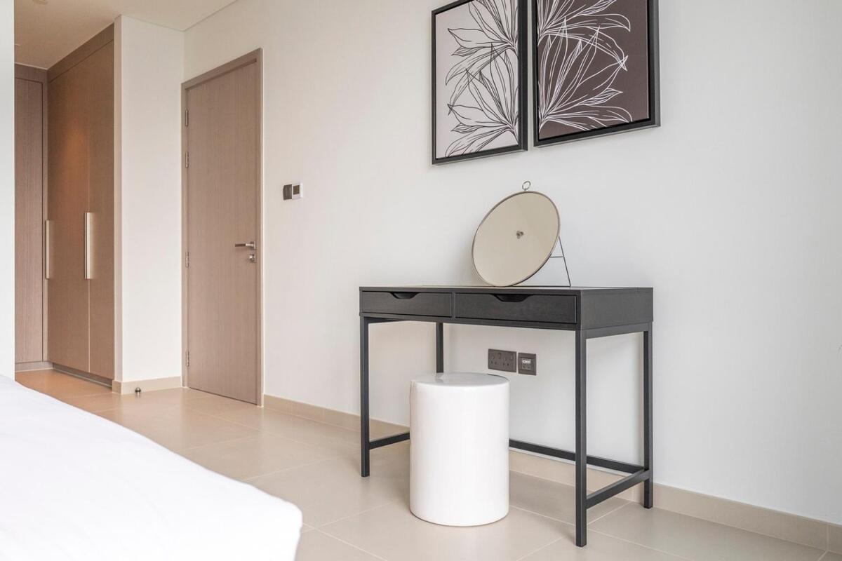 Gorgeous 2-bedroom In Downtown Dubai, Near Burj Khalifa! Daire Dubai