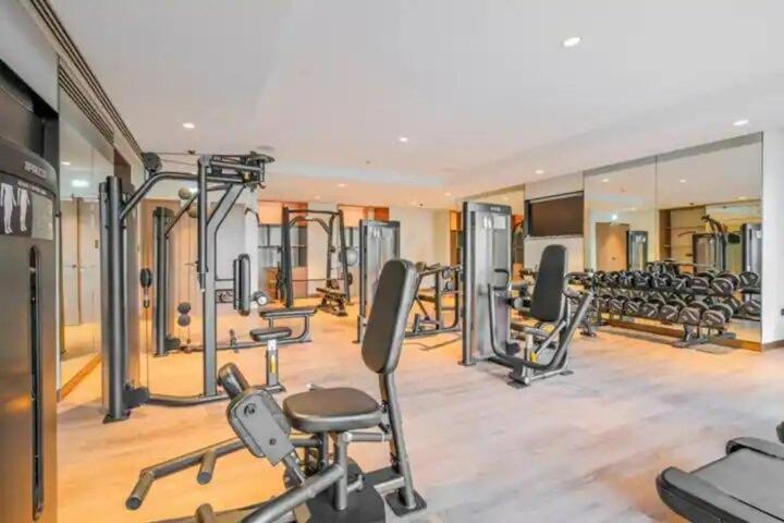 Gorgeous 2-bedroom In Downtown Dubai, Near Burj Khalifa! Daire *