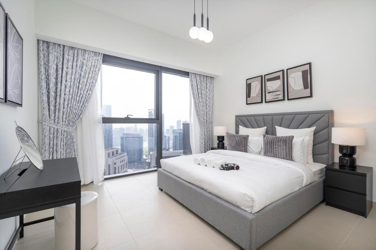Gorgeous 2-bedroom In Downtown Dubai, Near Burj Khalifa! *