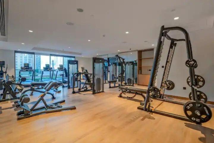 Daire Gorgeous 2-bedroom In Downtown Dubai, Near Burj Khalifa! *