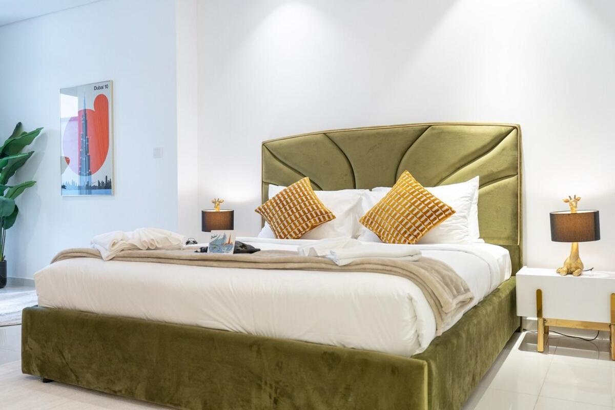 Apartment Modern 2br Perfect For 4 In Business Bay *