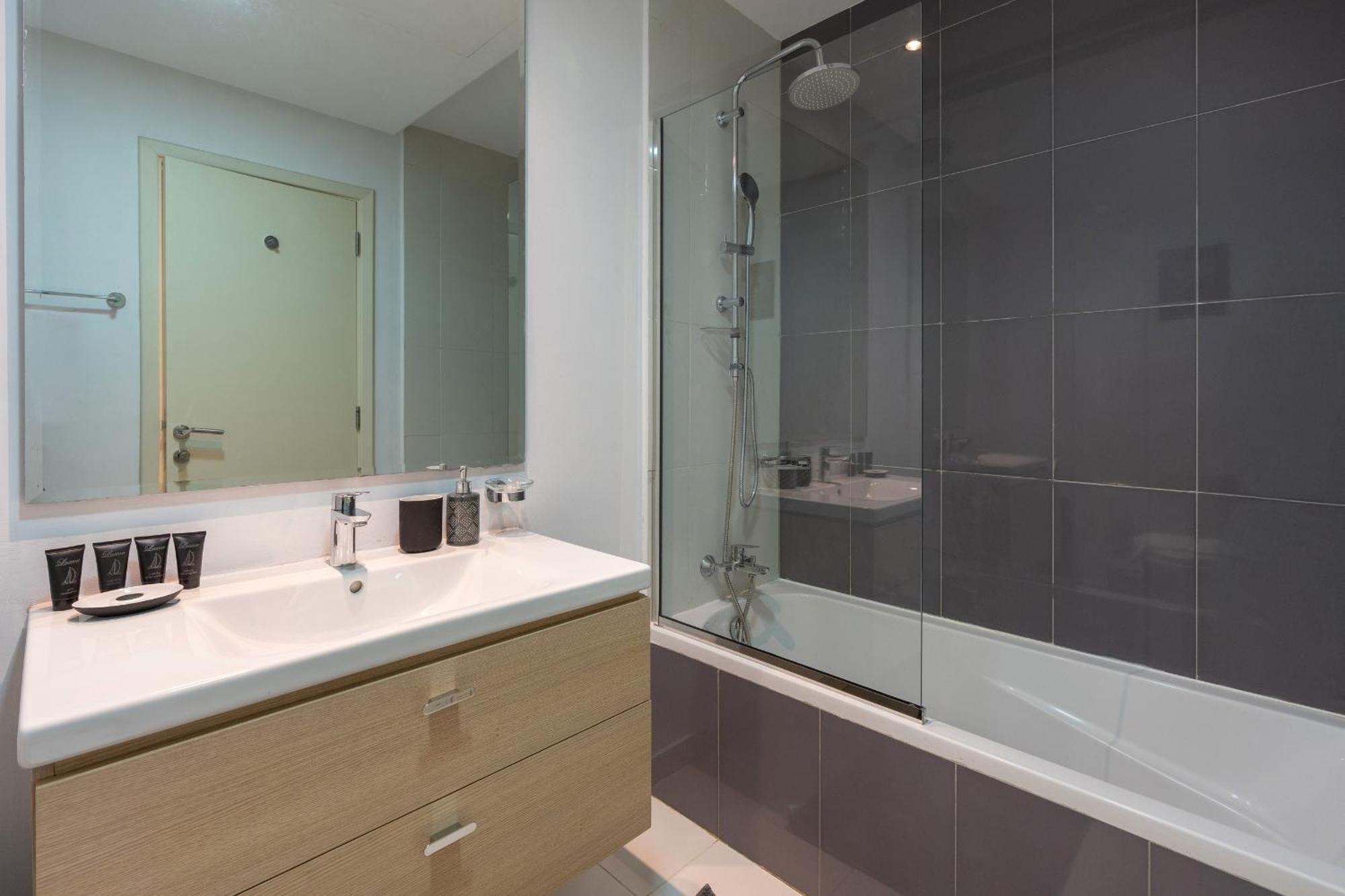 Apartment Golf Horizon, Golf Town - - Allsopp & Allsopp Dubai