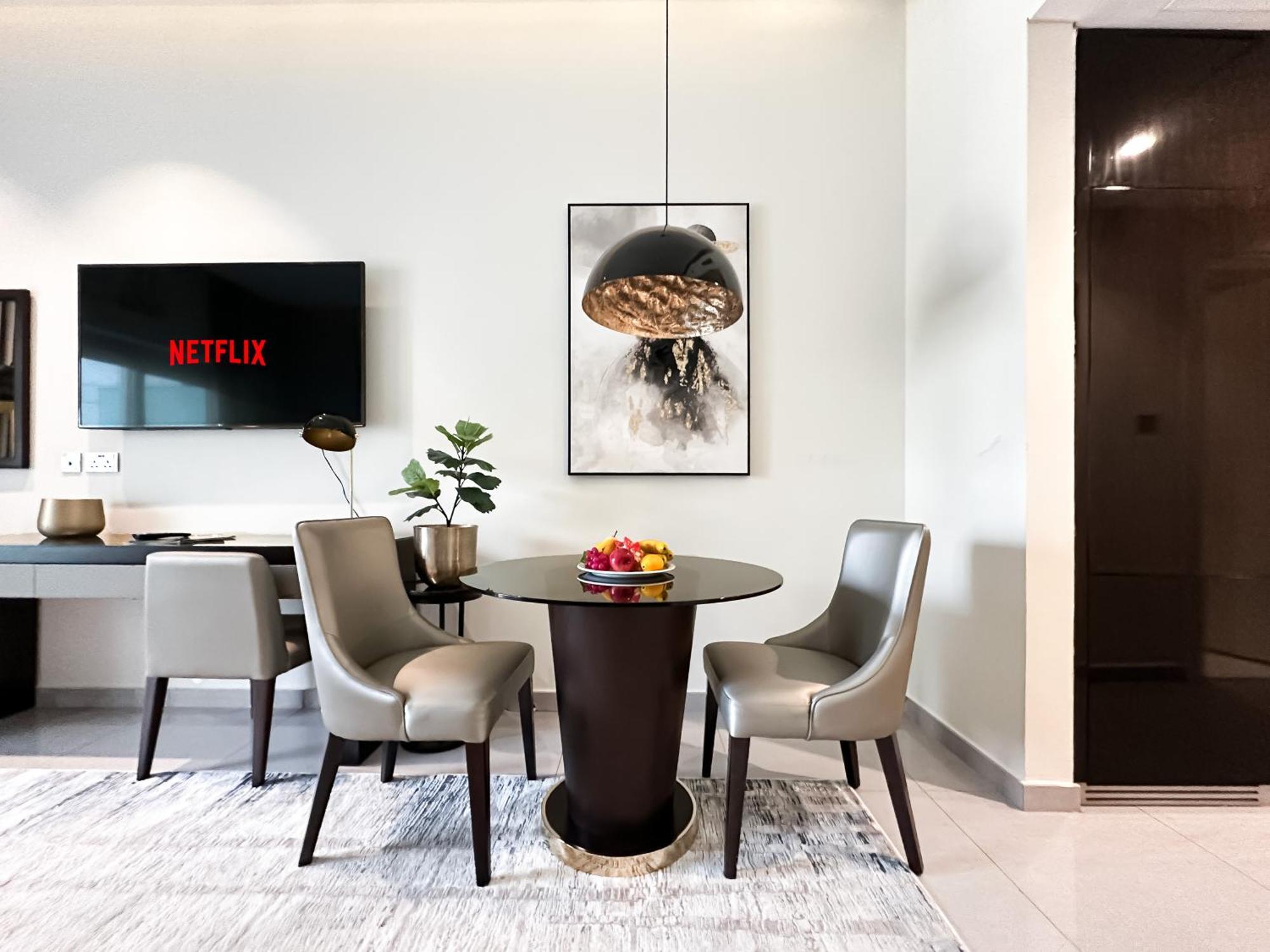 Unparalleled Splendor - Luxe In Business Bay *
