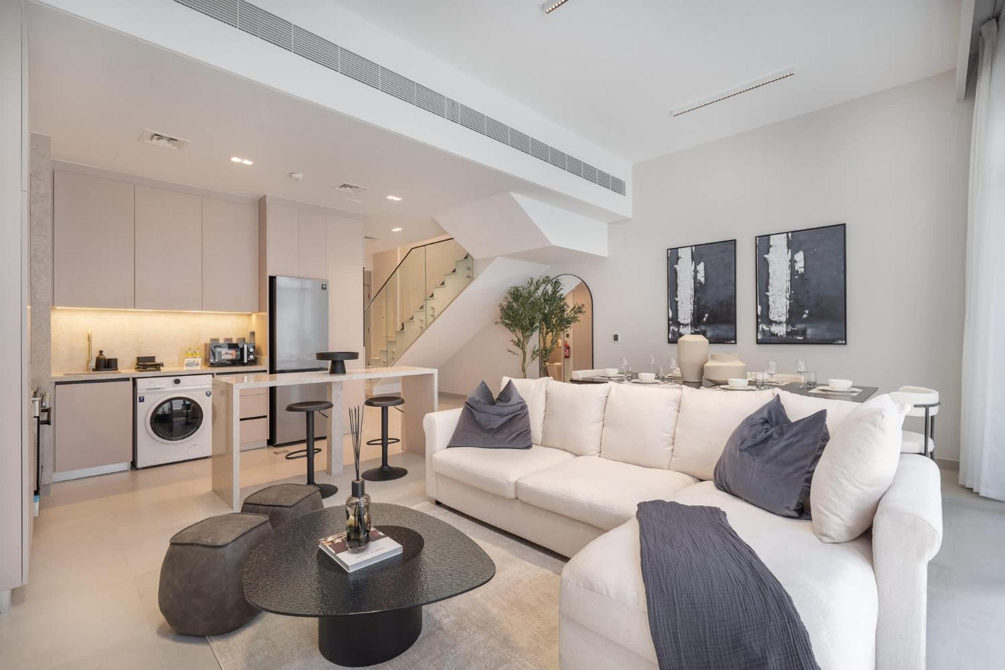 Classy 4-bedroom With Spacious Balcony In Nad Al Sheba Pousada Dubai
