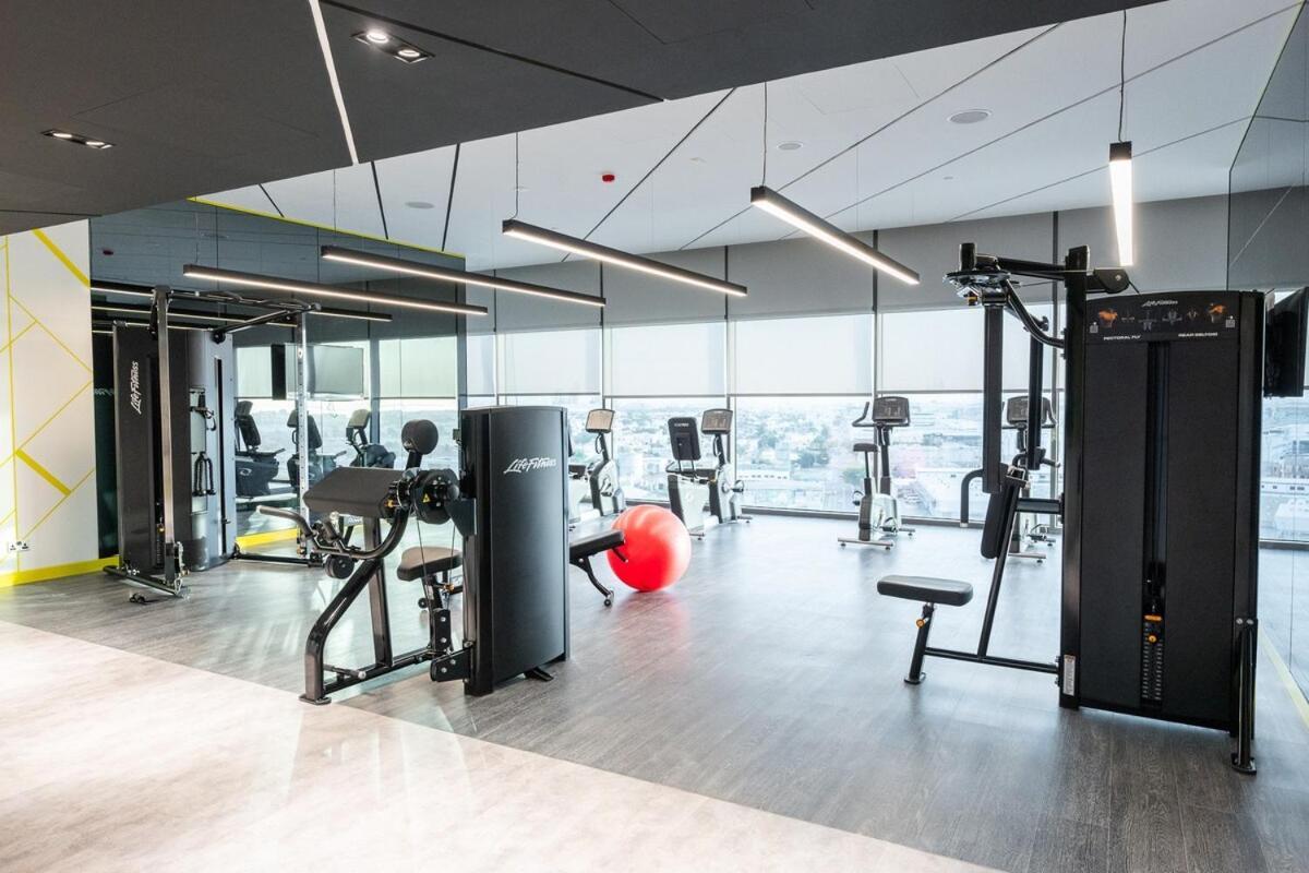 Daire Elegant 2 Bedroom With Great Views In Business Bay Dubai
