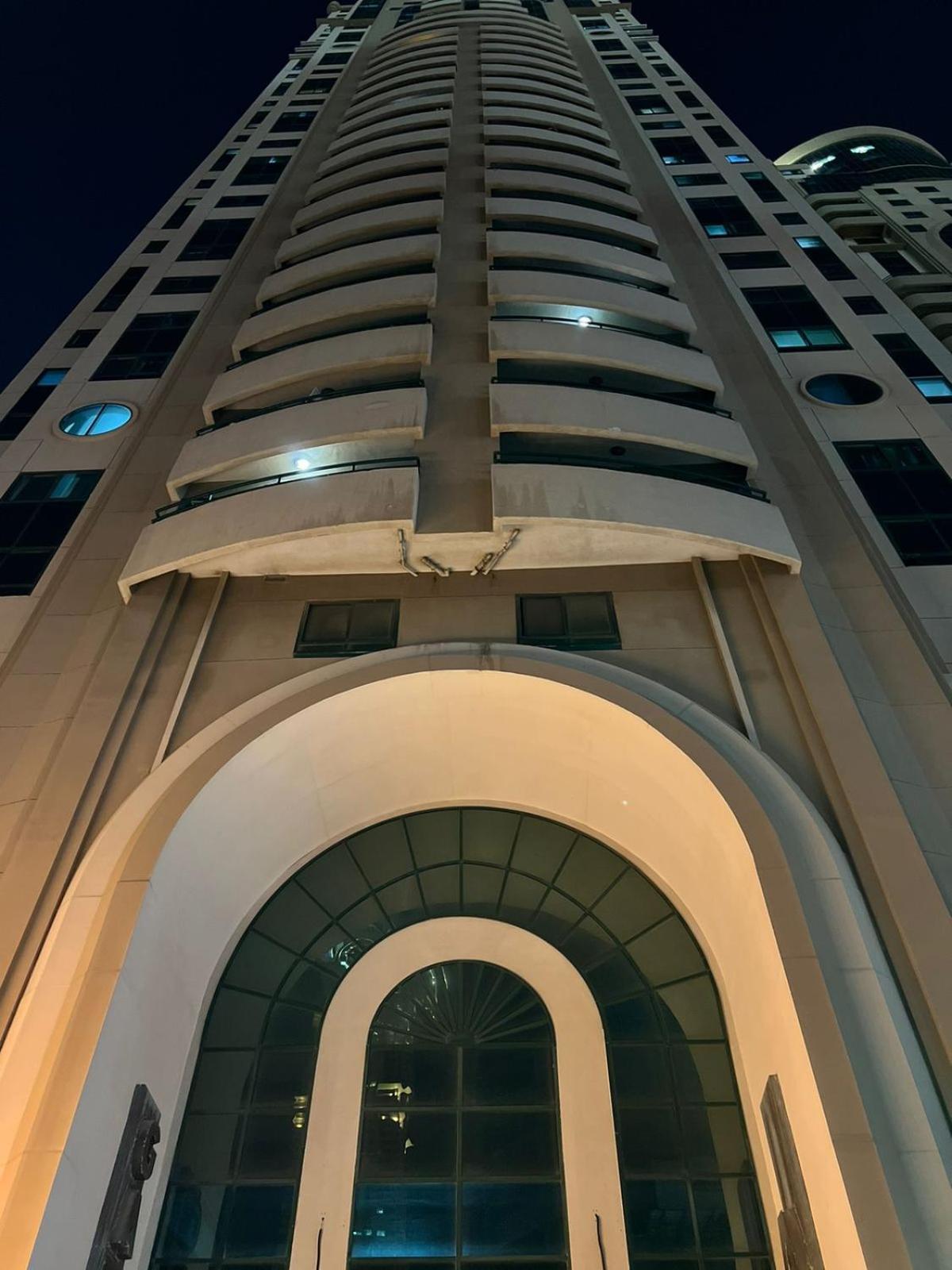 Luxnest Internet Private Bed Space Men Only Dubai