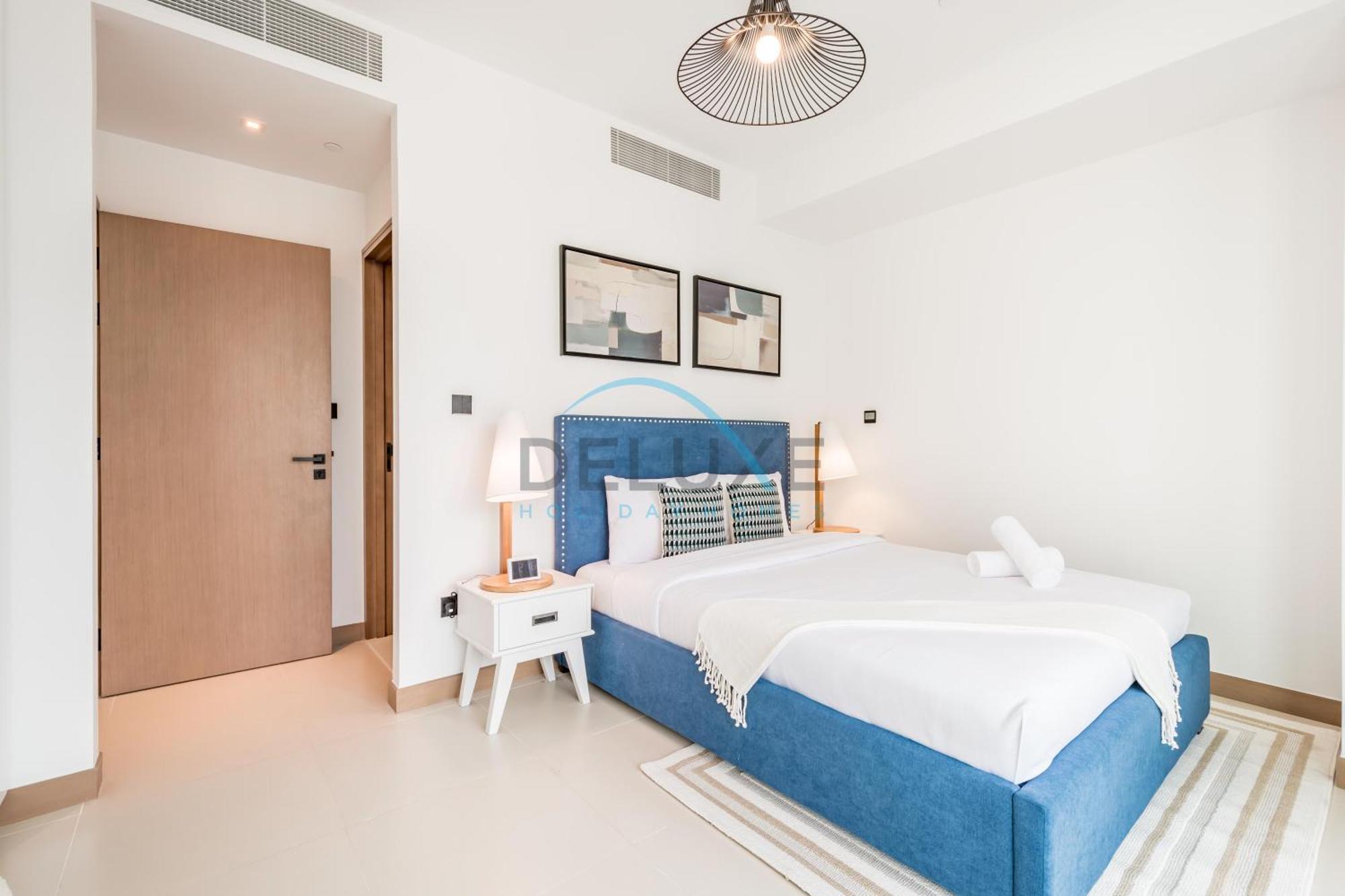 Modern 2br In Vida Residences Marina By Deluxe Homes