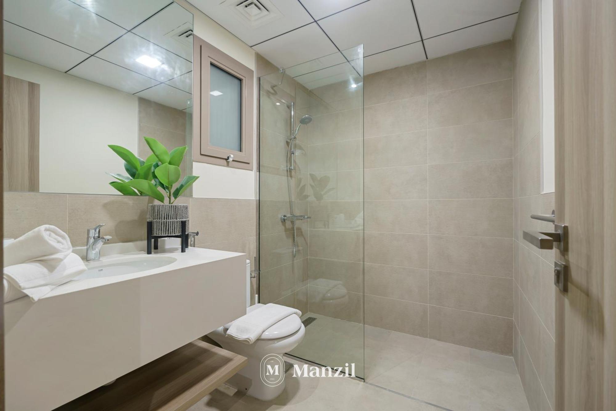 Lux 2br Near Mall & Burj Khalifa