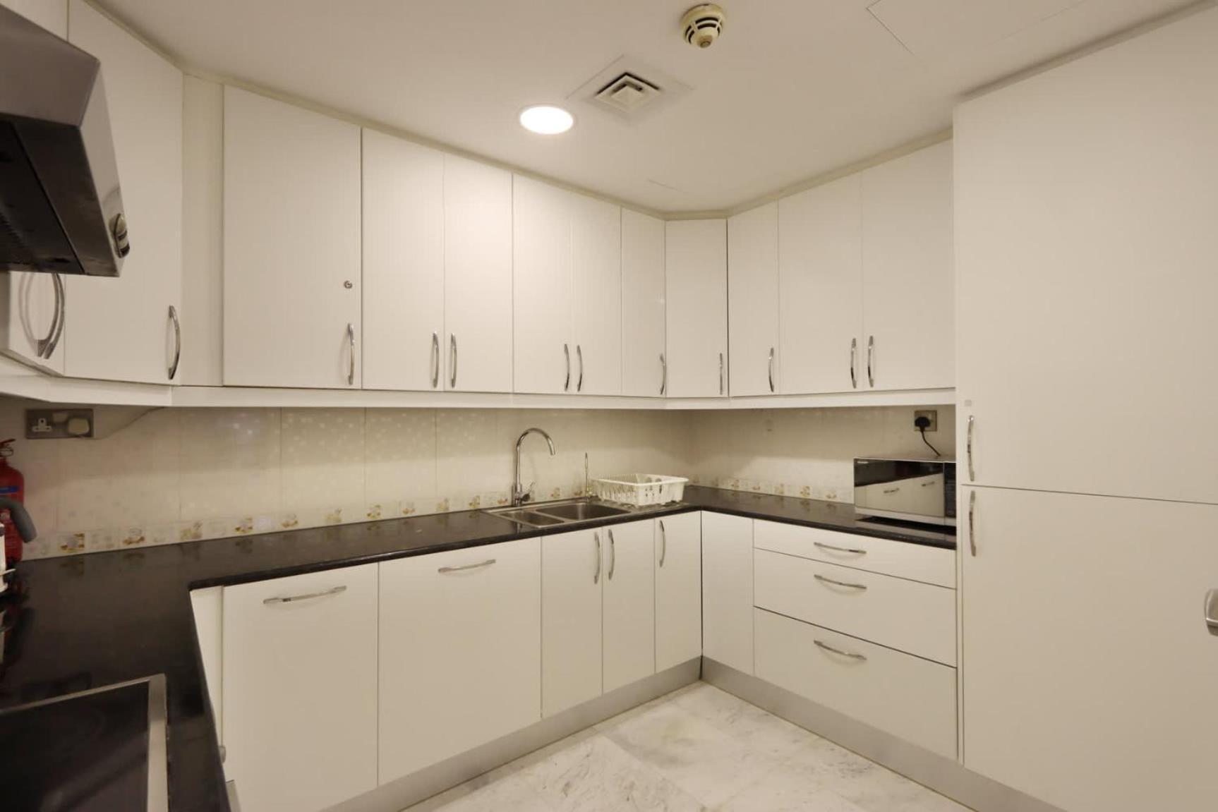 Livbnb - Spacious 3b With Tranquil Community View Apartment