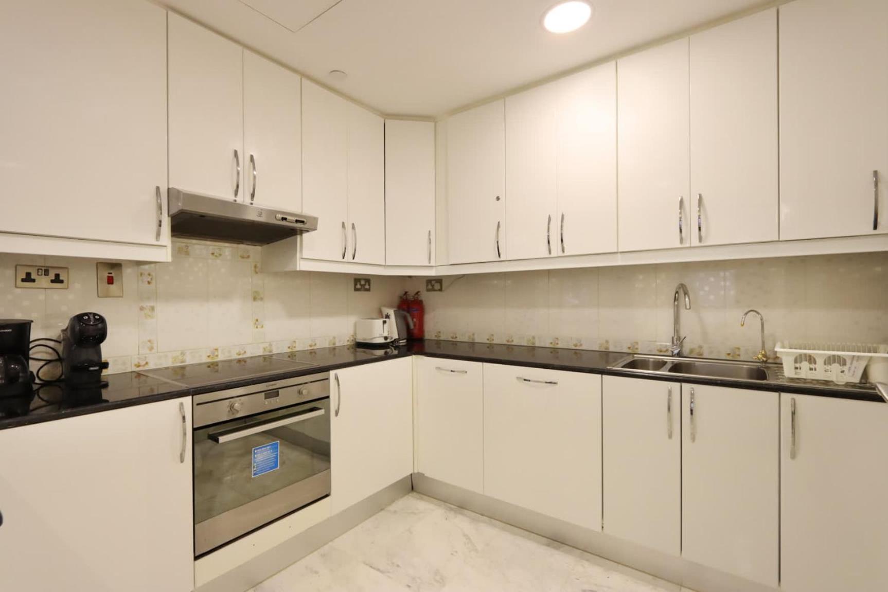 Livbnb - Spacious 3b With Tranquil Community View *