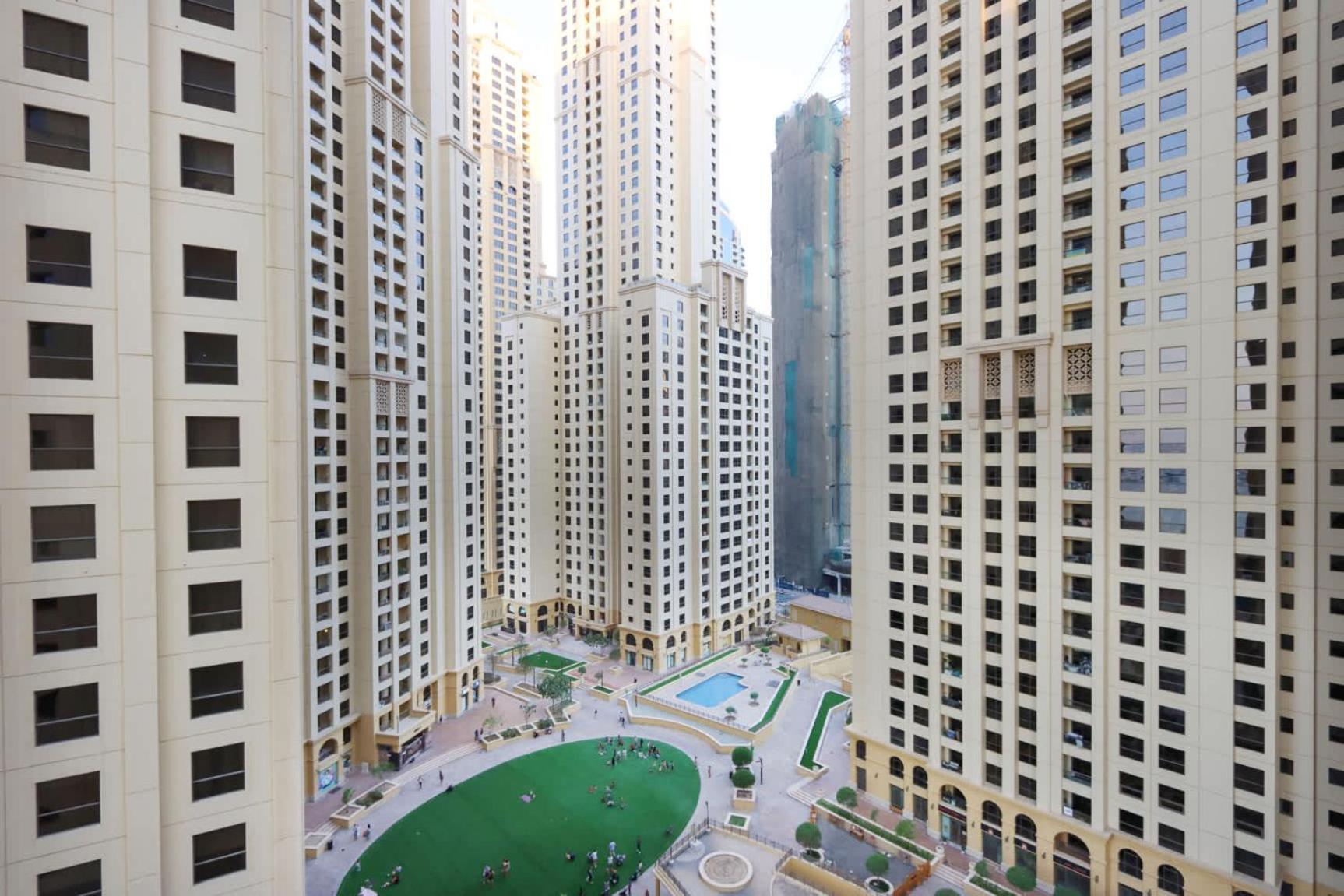 Livbnb - Spacious 3b With Tranquil Community View