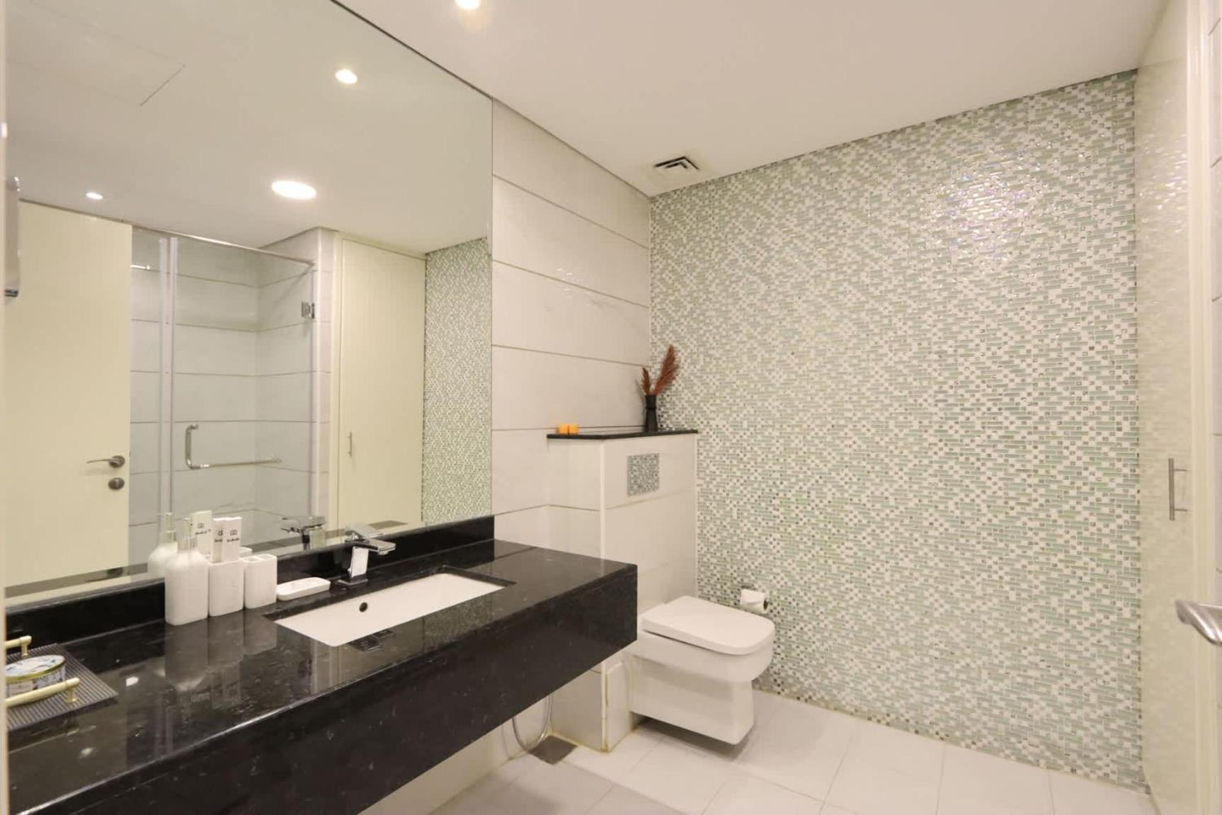 Livbnb - Spacious 3b With Tranquil Community View Dubai