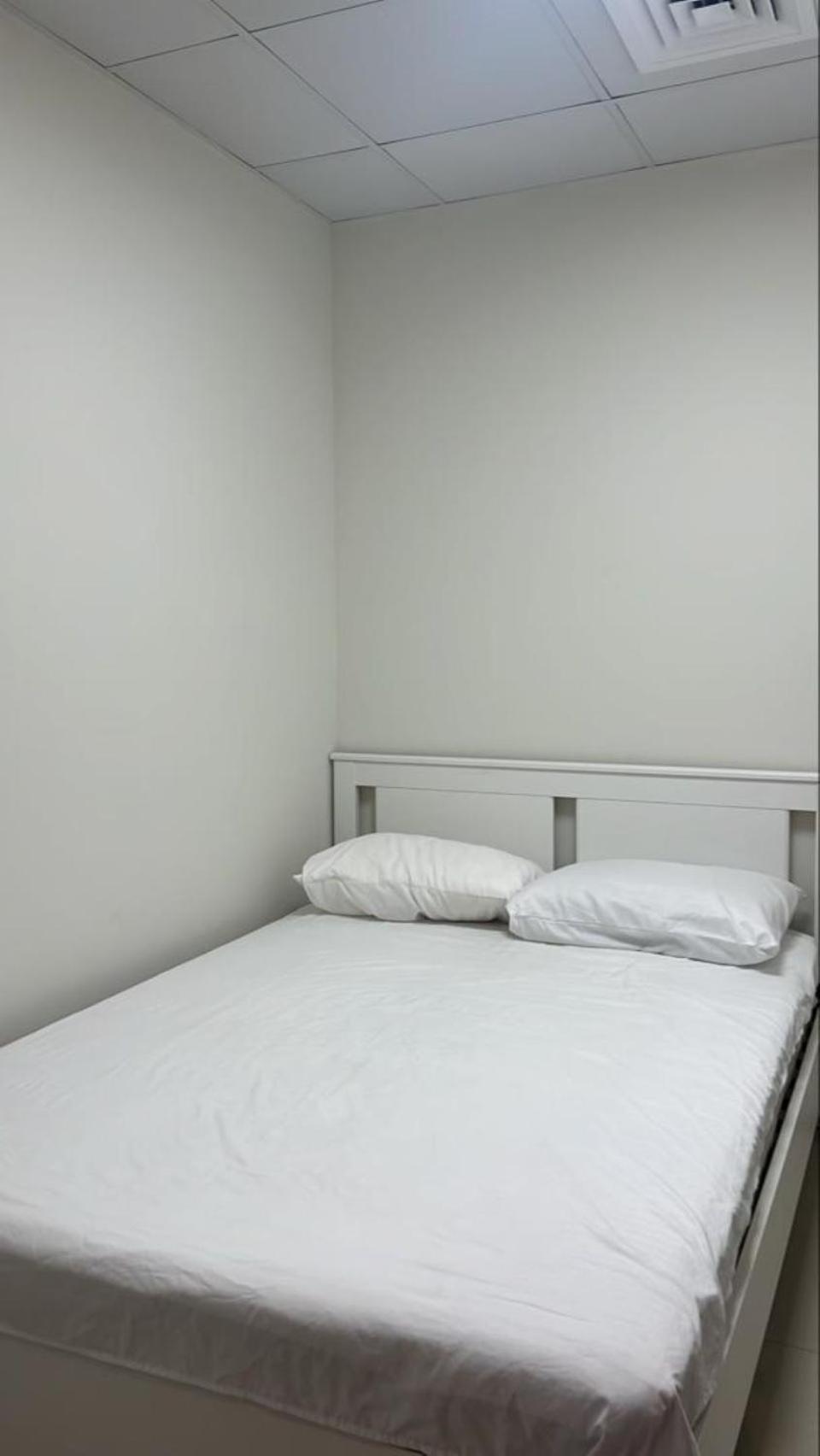 Albergue Downtown Holiday's - 1 Min To Mall & Burj Khalifa