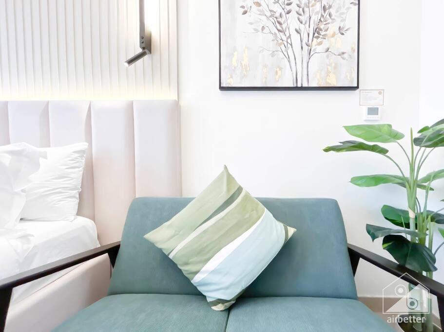 Apartment Opulent With Balcony At Aziz Riviera *