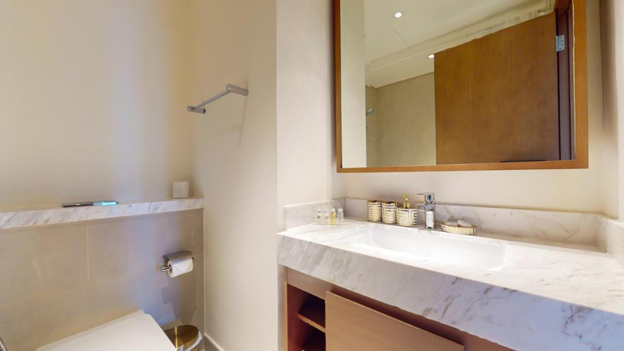 Apartment Creek Rise Tower 1 - One Bedroom With Creek View *