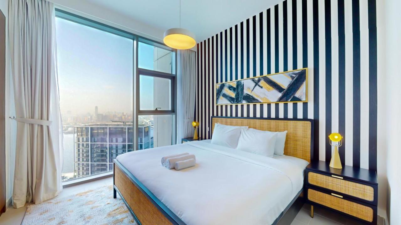 Creek Rise Tower 1 - One Bedroom With Creek View Apartment Dubai