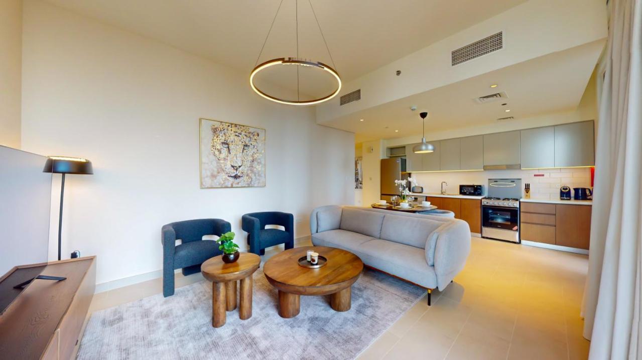 Creek Rise Tower 1 - One Bedroom With Creek View Dubai