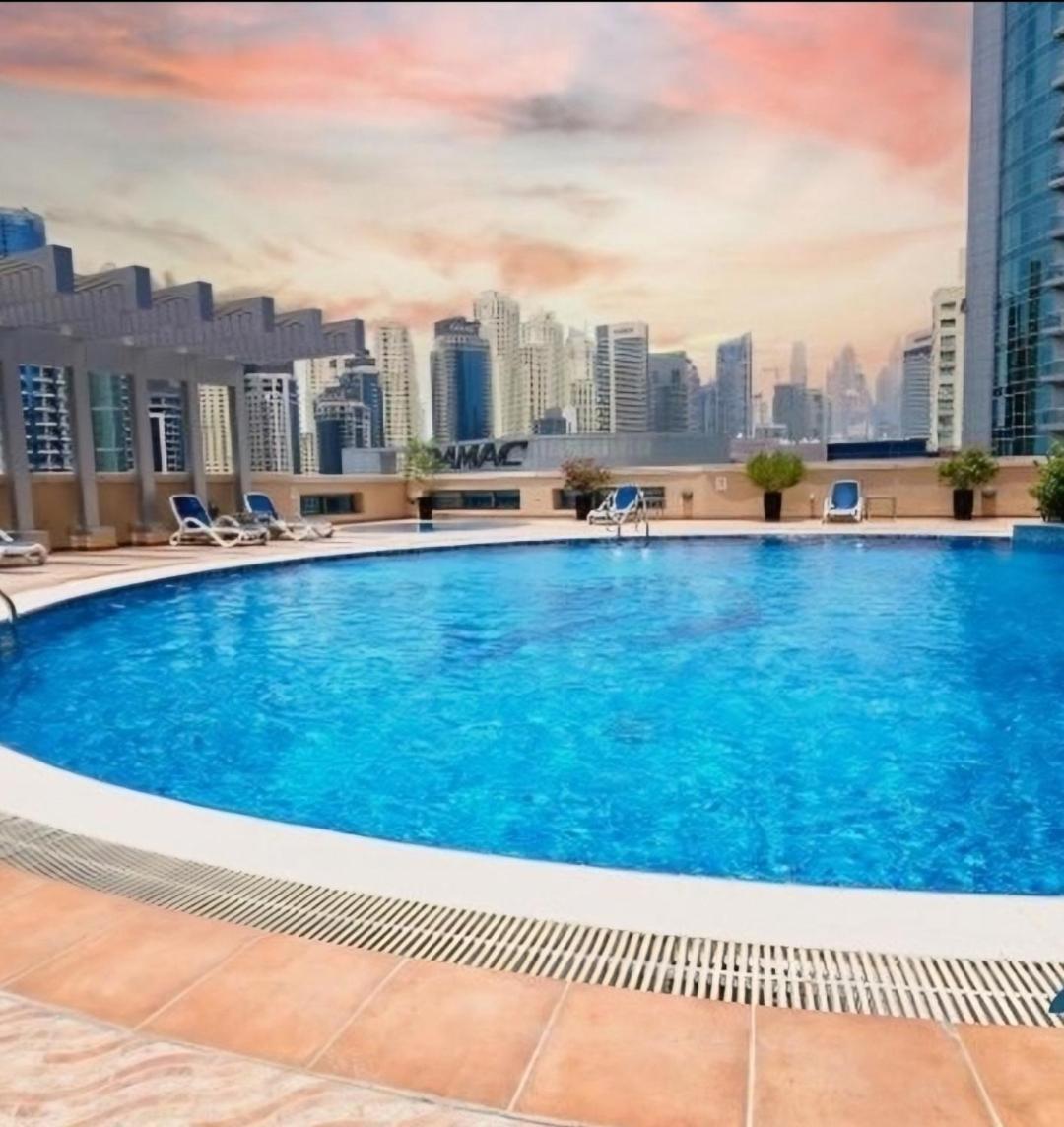 Luxury And Spacious Full Marina View Dubai