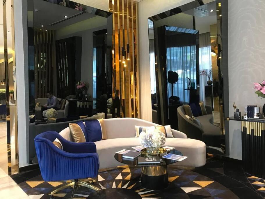 Apartment Chic Prime Location - Ezytrac *